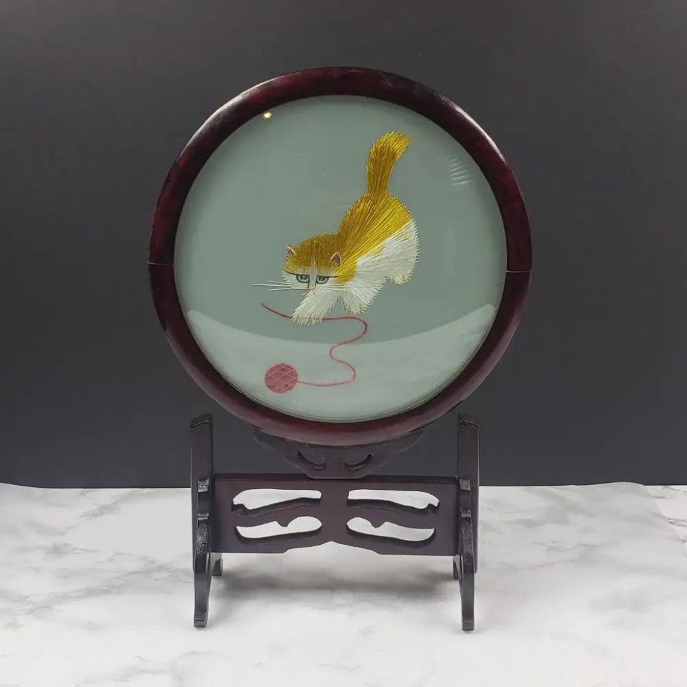 Oriental Silk Embroidered Cat Yarn Wood Glass Vintage